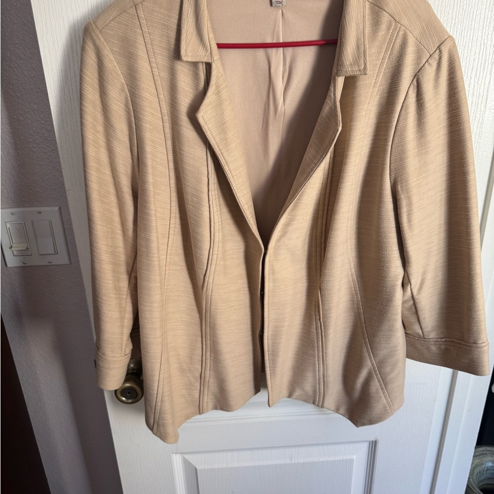 Women’s Lightweight Beige Blazer Jacket
